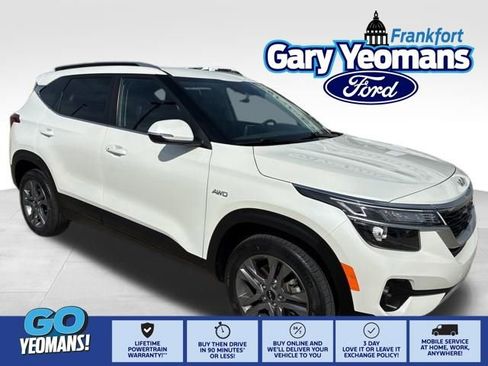 Used 2023 Kia Seltos S w/ Navigation Package AWD/4WD image 1