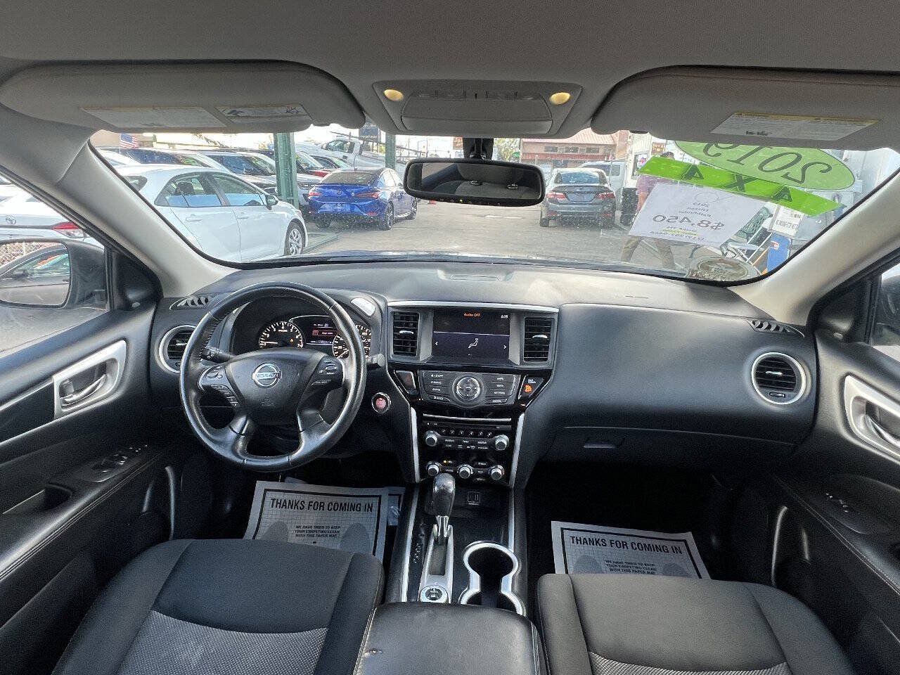 Used 2019 Nissan Pathfinder SV AWD/4WD image 11