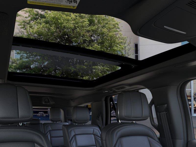 New 2025 Lincoln Navigator Reserve w/ Jet Appearance Package AWD/4WD image 22