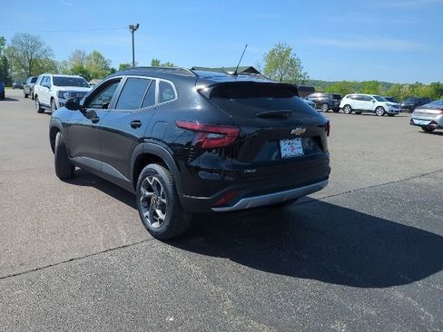 New 2026 Chevrolet Trax LT w/ LT Convenience Package FWD image 26