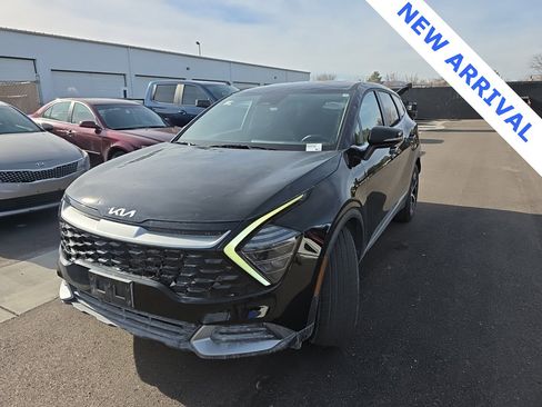 Used 2024 Kia Sportage EX image 6