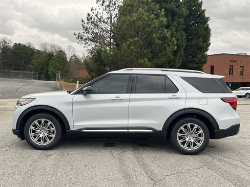 New 2026 Ford Explorer Platinum image 26