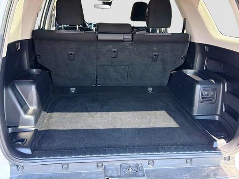 Used 2022 Toyota 4Runner SR5 RWD image 31