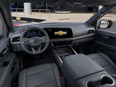 New 2026 Chevrolet Suburban Z71 w/ Comfort Package AWD/4WD image 15