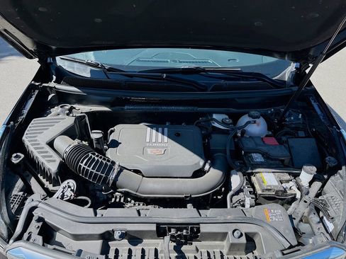 Used 2025 Cadillac XT5 Luxury w/ LPO, Floor Liner Package AWD/4WD image 31