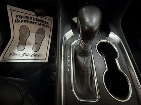 Certified 2022 Chevrolet Traverse LT image 20