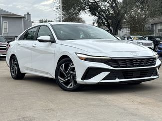 Used 2024 Hyundai Elantra Limited video 2