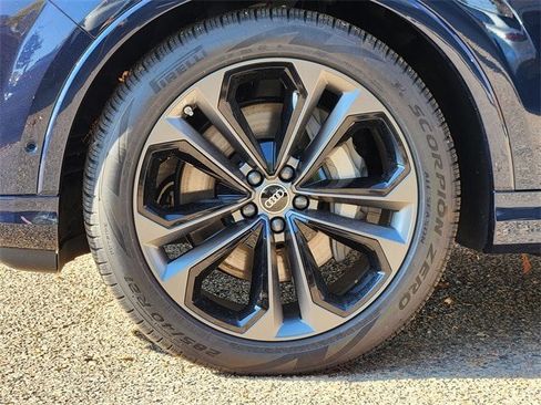 New 2025 Audi Q7 3.0T Premium Plus image 10