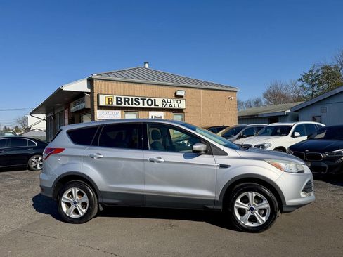 Used 2014 Ford Escape SE FWD image 3