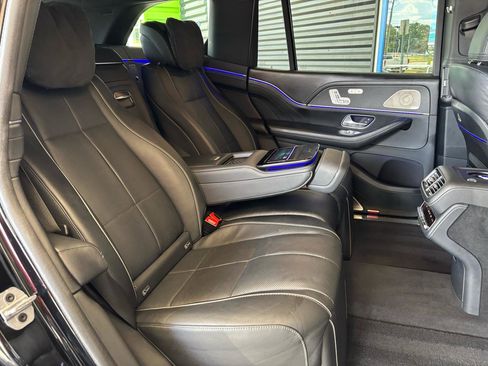 Used 2023 Mercedes-Benz Maybach GLS 600 4MATIC image 30