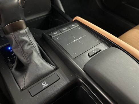 Used 2022 Lexus ES 350 w/ Premium Package image 19