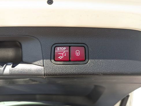 Used 2020 Mercedes-Benz GLS 450 4MATIC image 51