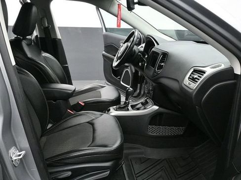 Used 2020 Jeep Compass Latitude w/ Cold Weather Group image 24