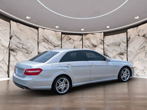 Used 2011 Mercedes-Benz E 350 4MATIC Sedan image 11