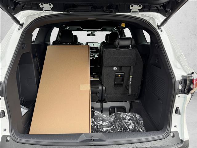 New 2026 Toyota Sienna XLE Woodland Edition AWD/4WD image 8