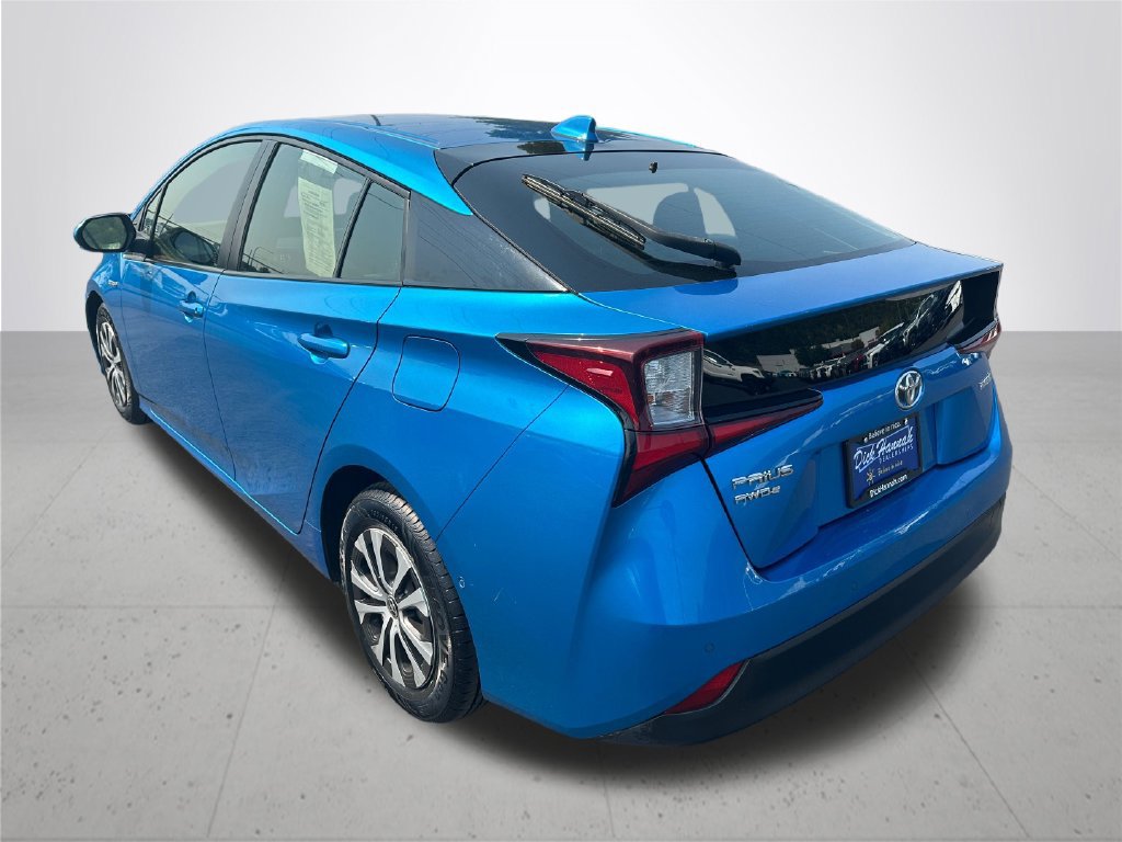 Used 2022 Toyota Prius LE AWD/4WD image 9
