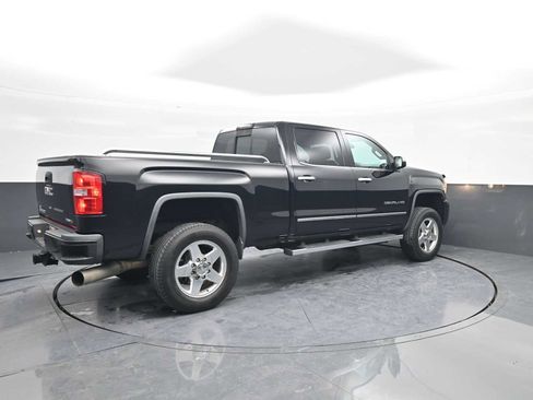 Used 2015 GMC Sierra 2500 Denali image 8