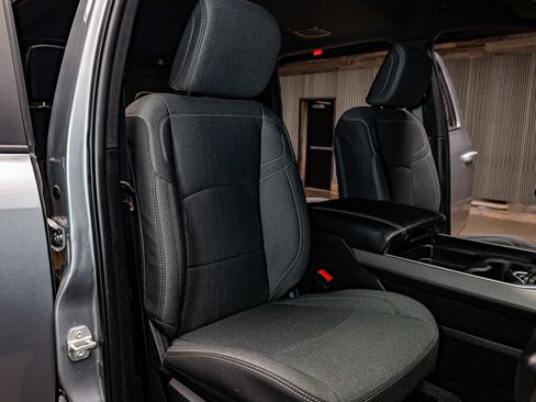 Used 2024 RAM 3500 Big Horn w/ Sport Appearance Package image 29