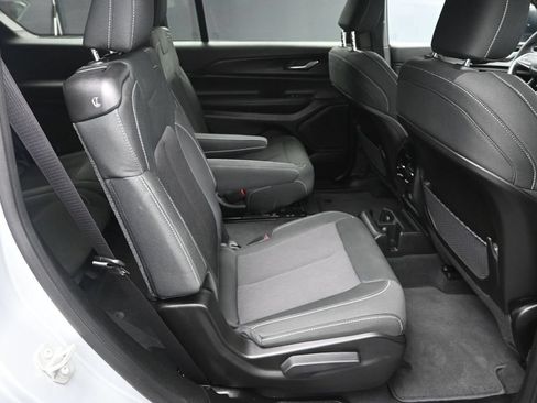 Used 2024 Jeep Grand Cherokee L Laredo RWD image 32
