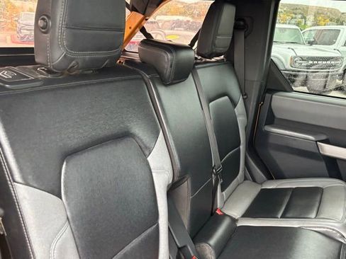 Used 2022 Ford Bronco Black Diamond image 25