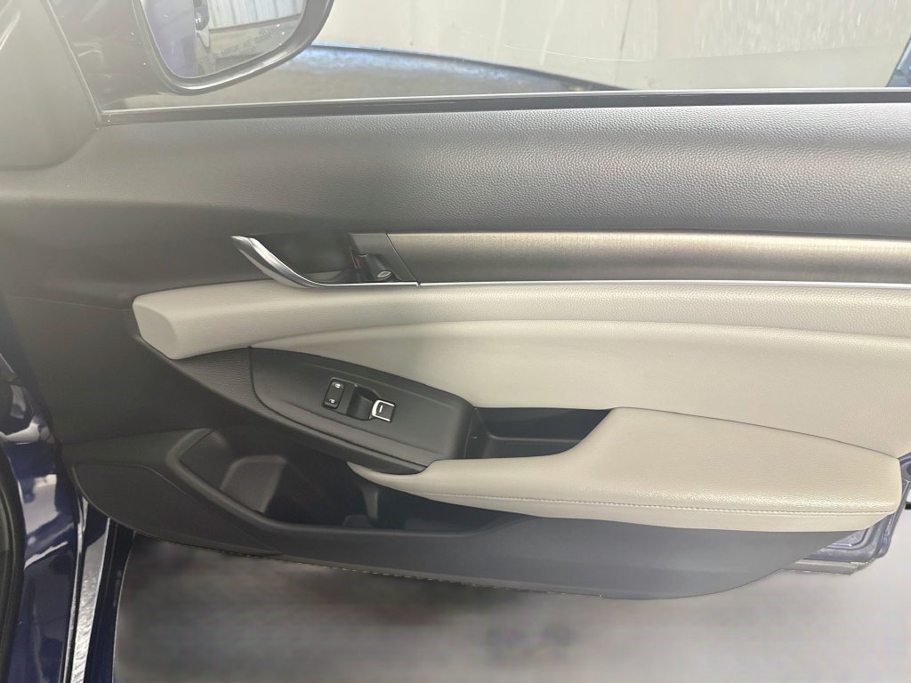 Used 2019 Honda Accord LX image 30