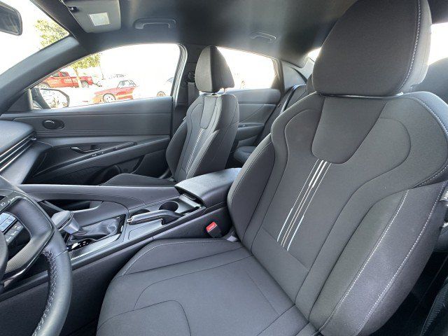 Used 2026 Hyundai Elantra Sport FWD image 13