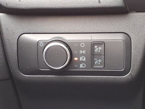 Used 2022 Ford Escape SE w/ Cold Weather Package FWD image 24