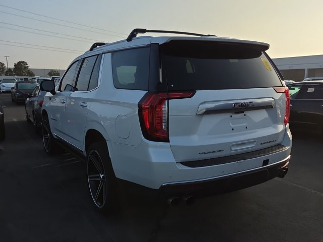 Used 2021 GMC Yukon Denali w/ Denali Premium Package RWD image 6