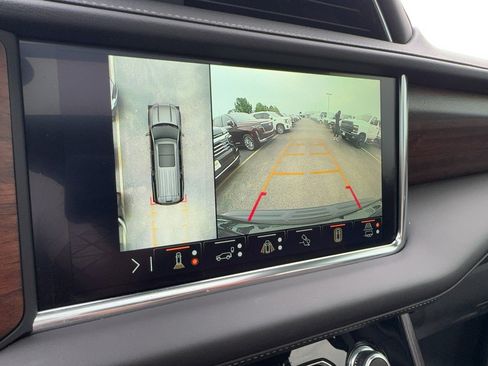 Certified 2024 GMC Yukon Denali Ultimate AWD/4WD image 27