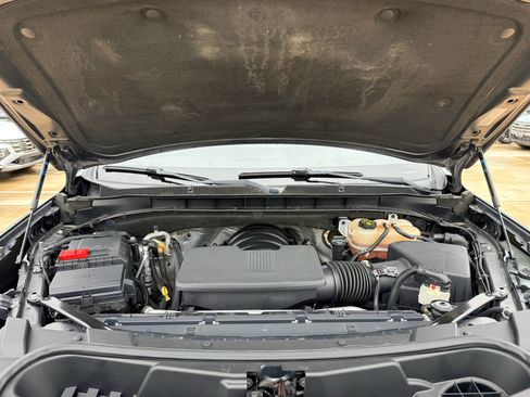 Used 2022 Chevrolet Suburban LT RWD image 30
