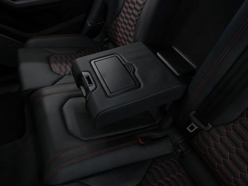 Used 2021 Lamborghini Urus AWD/4WD image 35