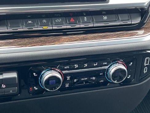 New 2026 GMC Sierra 1500 SLE w/ Preferred Package image 22