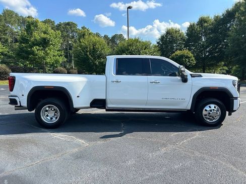 Used 2025 GMC Sierra 3500 Denali Ultimate AWD/4WD image 31