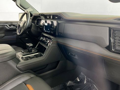 Used 2024 GMC Sierra 1500 AT4 w/ AT4 Preferred Package image 29