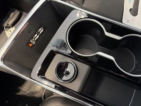 New 2026 Chevrolet Equinox LT w/ Convenience Package II image 21