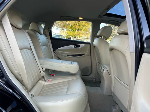 Used 2017 INFINITI QX50 2WD image 26