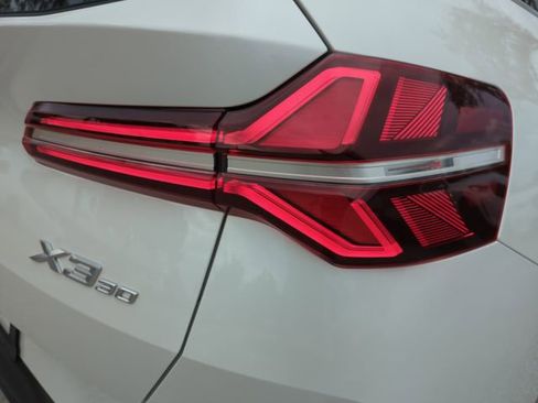 Certified 2025 BMW X3 xDrive30i image 10