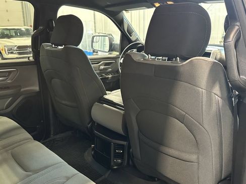 Used 2023 RAM 1500 Big Horn AWD/4WD image 32