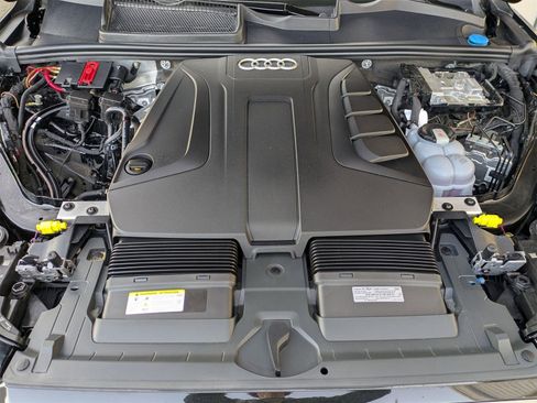 Used 2023 Audi Q7 2.0T Premium w/ Convenience Package image 23