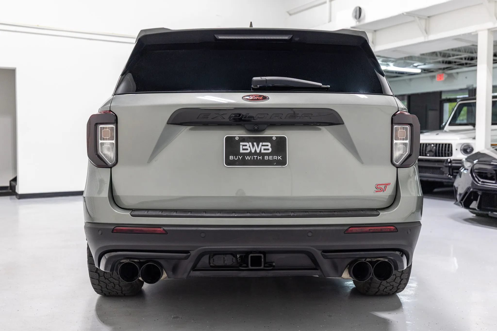 Used 2020 Ford Explorer ST w/ Premium Technology Package AWD/4WD image 19