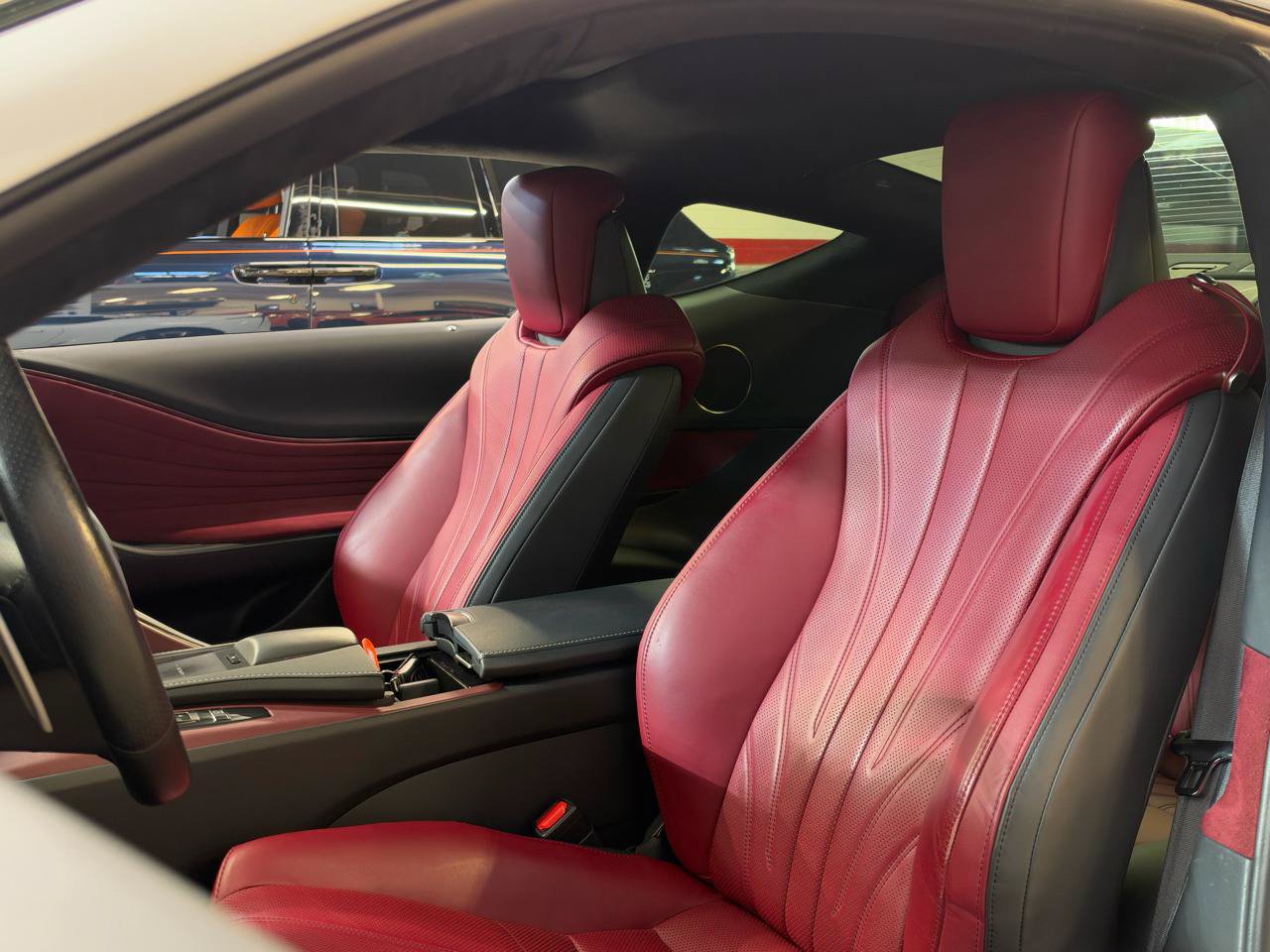 Used 2019 Lexus LC 500 Coupe w/ Touring Package RWD image 16