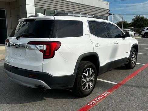 Used 2023 GMC Acadia SLE w/ Driver Convenience Package FWD image 9