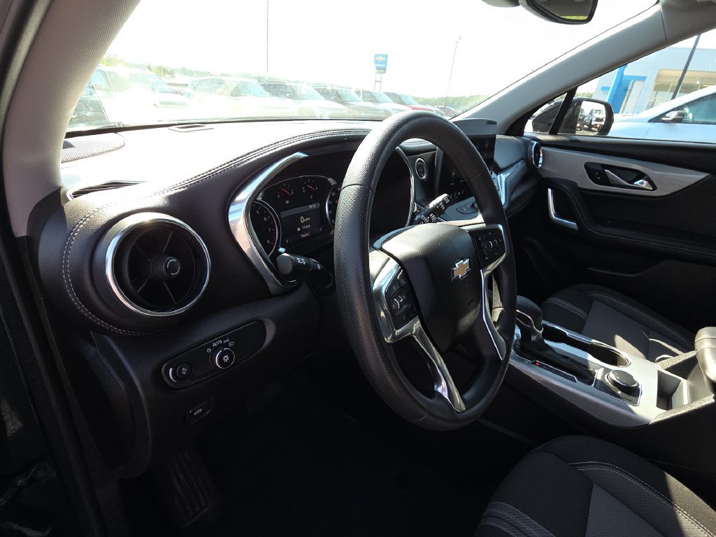 Used 2024 Chevrolet Blazer LT w/ Convenience Package FWD image 14