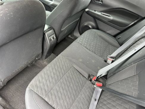 Used 2023 Nissan Kicks SV FWD image 12