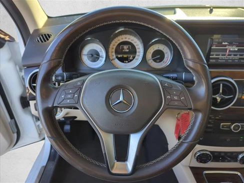 Used 2013 Mercedes-Benz GLK 350 2WD image 17
