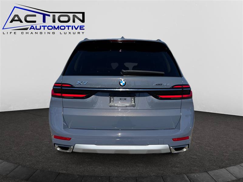 Used 2024 BMW X7 xDrive40i AWD/4WD image 7