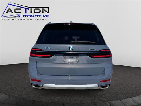 Used 2024 BMW X7 xDrive40i image 7