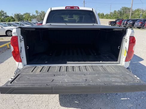 Used 2016 Toyota Tundra Limited w/ Limited Premium Package AWD/4WD image 16