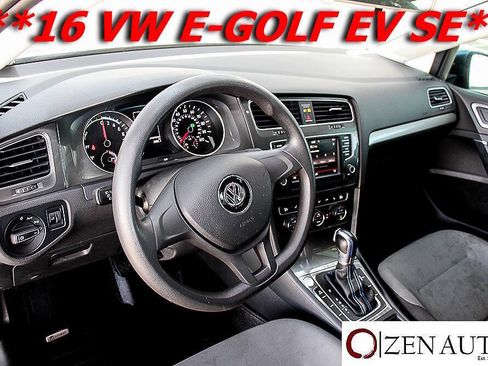 Used 2016 Volkswagen e-Golf SE FWD image 20
