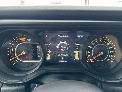 Used 2025 Jeep Wrangler Unlimited Rubicon image 17